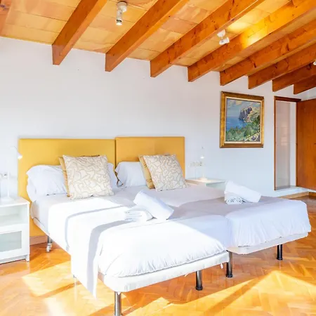 Arenas Villa *